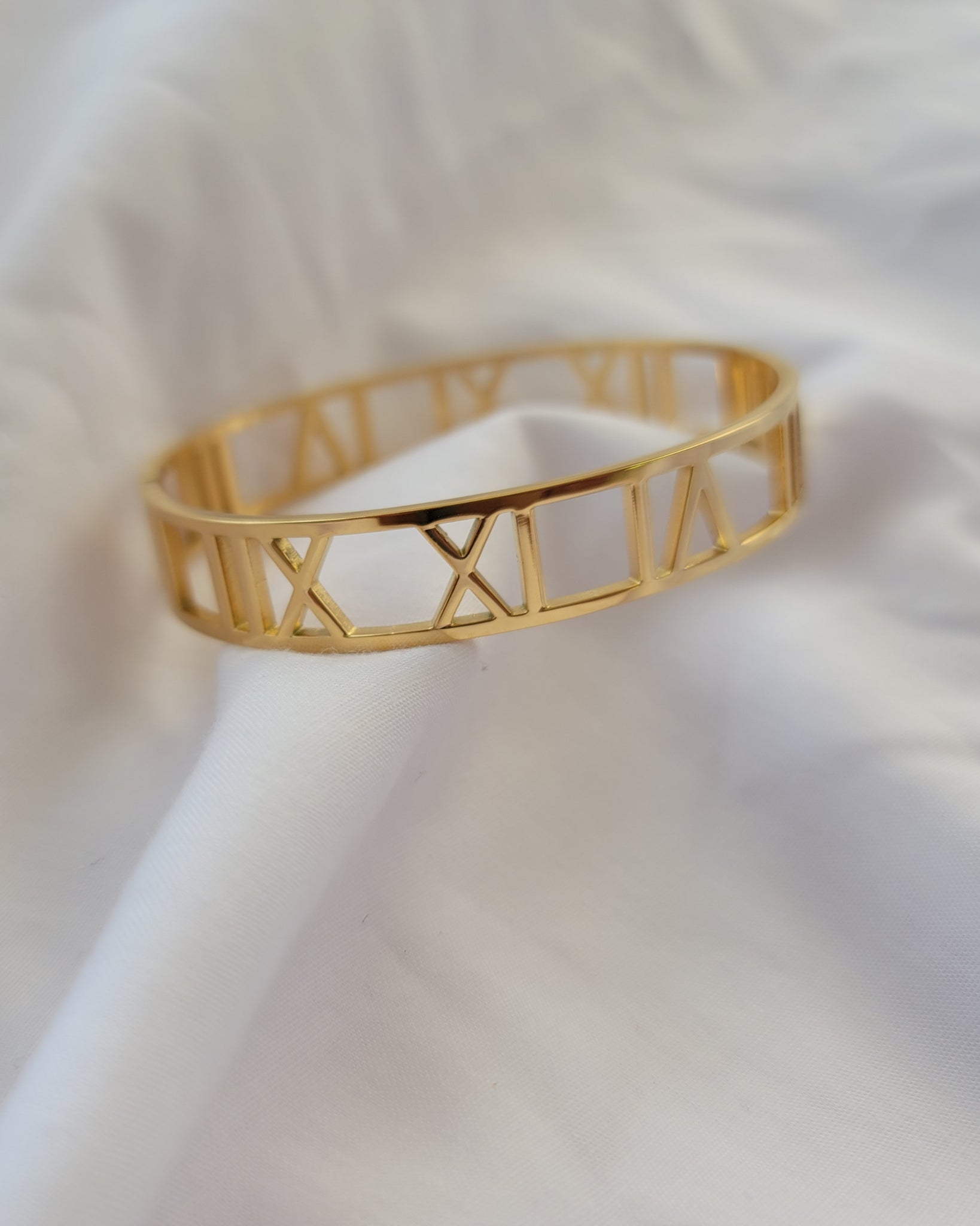 roman numeral bracelet tiffany